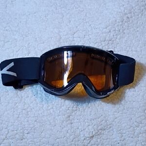 Black‎ and Orange Ski Goggles